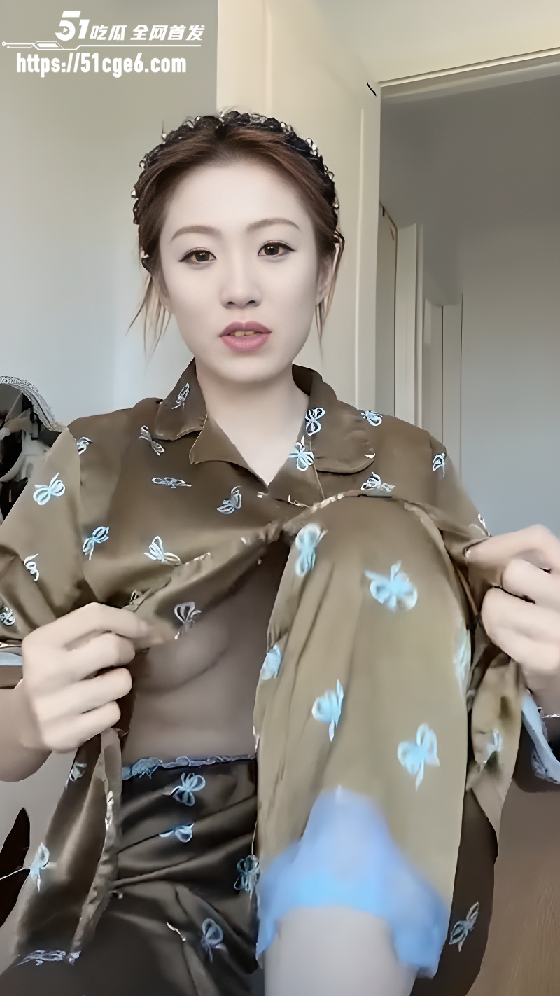 抖音走光擦边合集 9