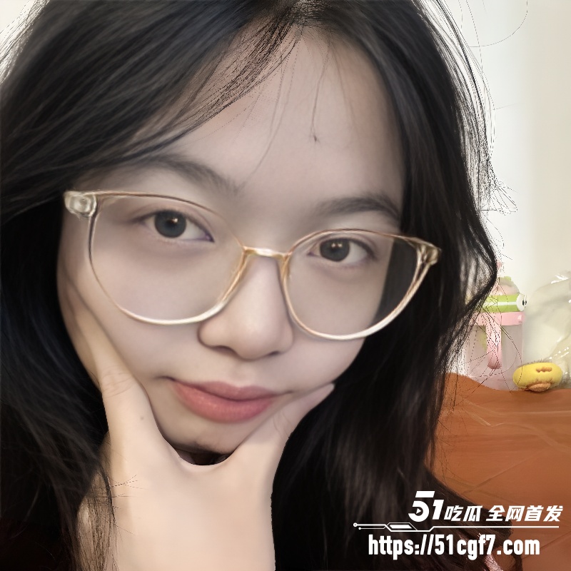 广西02年眼镜妹 梁桦 裸贷视频曝光 为取悦金主自慰扣穴 狰狞表情母畜感极强！