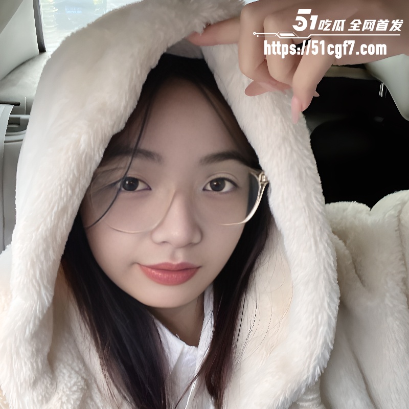 广西眼镜妹梁桦裸贷视频曝光04