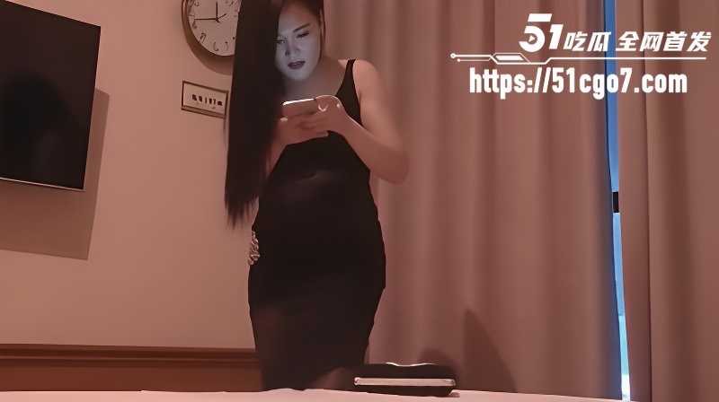 红灯区女技师性爱偷拍 黑丝御姐69调情 后入爆操肥乳乱晃 堪称天生性爱圣体