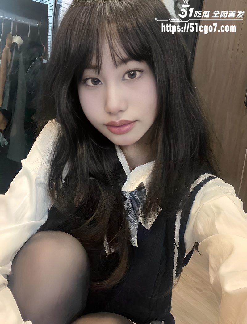 大奶嫩妹 露脸私拍泄密 3