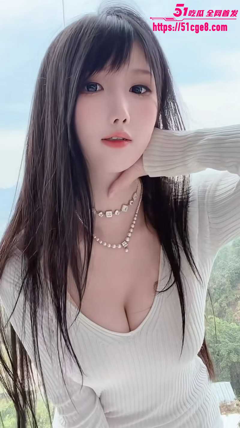 B站网红白杏早年下海视频曝光03