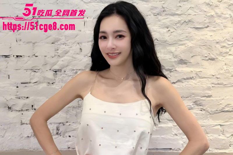 台湾女星王思佳漏奶视频09