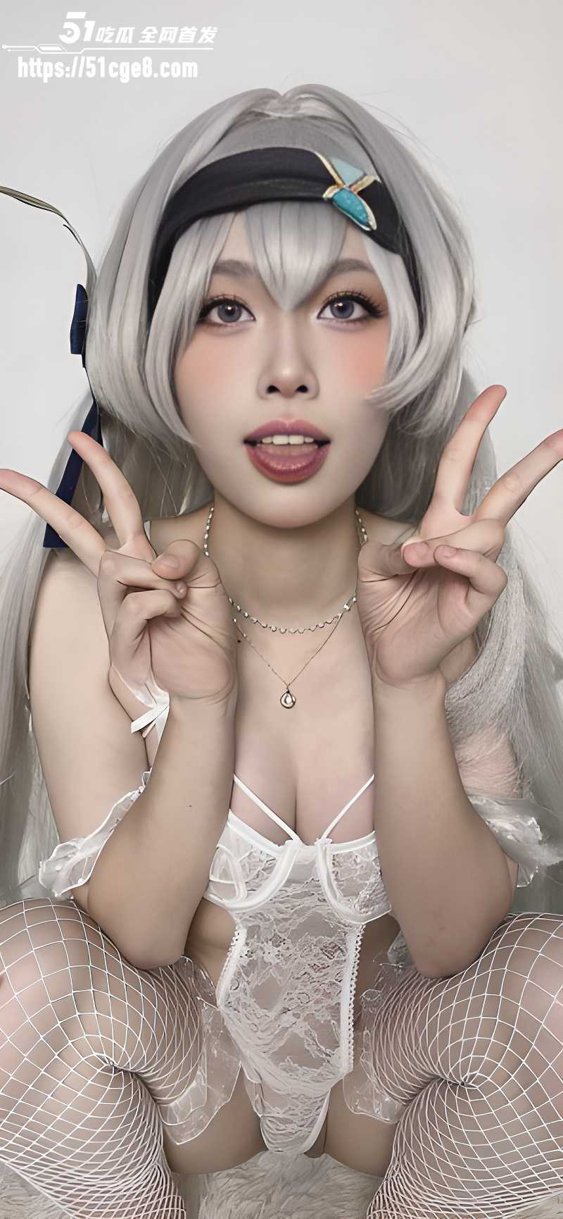 高颜值福利姬 DreamlikeUwU 写真私拍 白丝制服情趣风骚 揉奶露穴诱惑十足