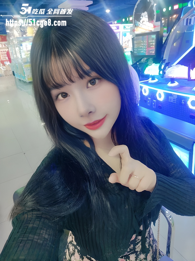 河北承德美女 邓嘉璇 性爱私拍 身着蕾丝吊带启程榨精 多毛淫穴被肉棒贯穿猛操