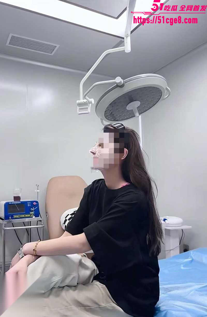 海角大神姐弟一世情 尝到性爱甜头的姐姐 把姐夫支走让我操随意玩弄！