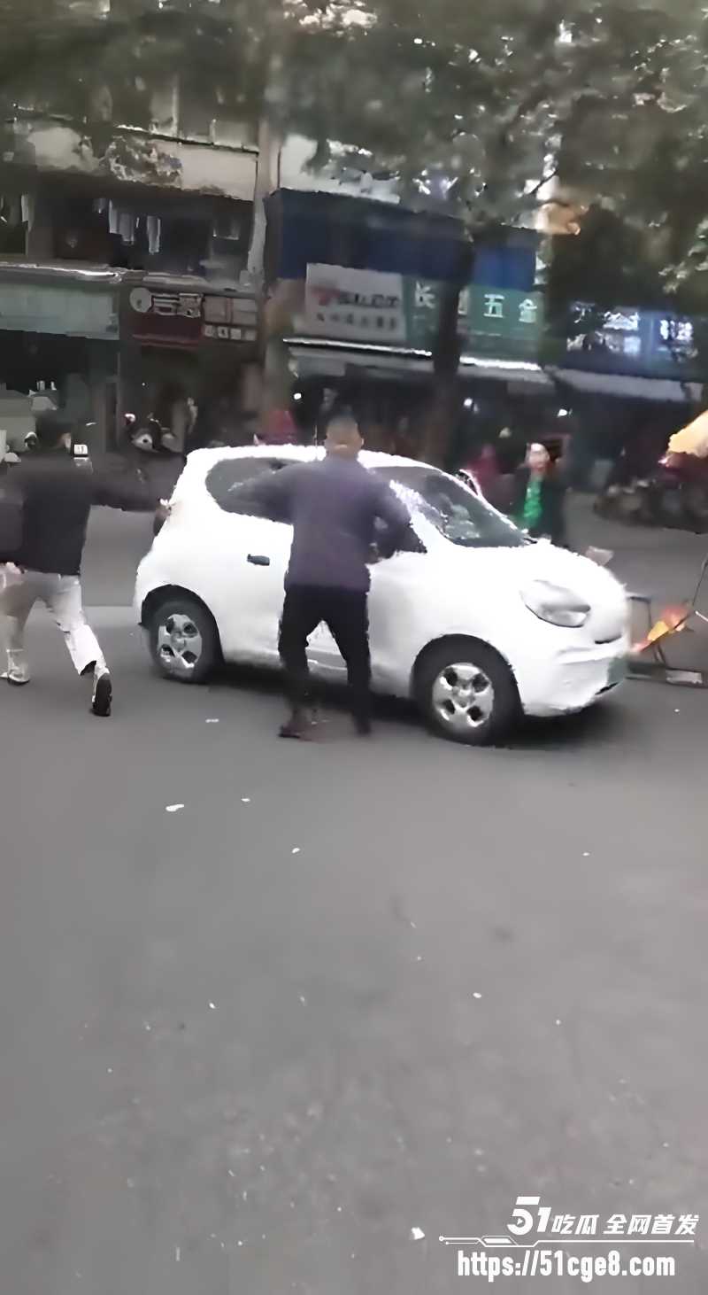 广西鑫宏东海蔬菜批发市场 3