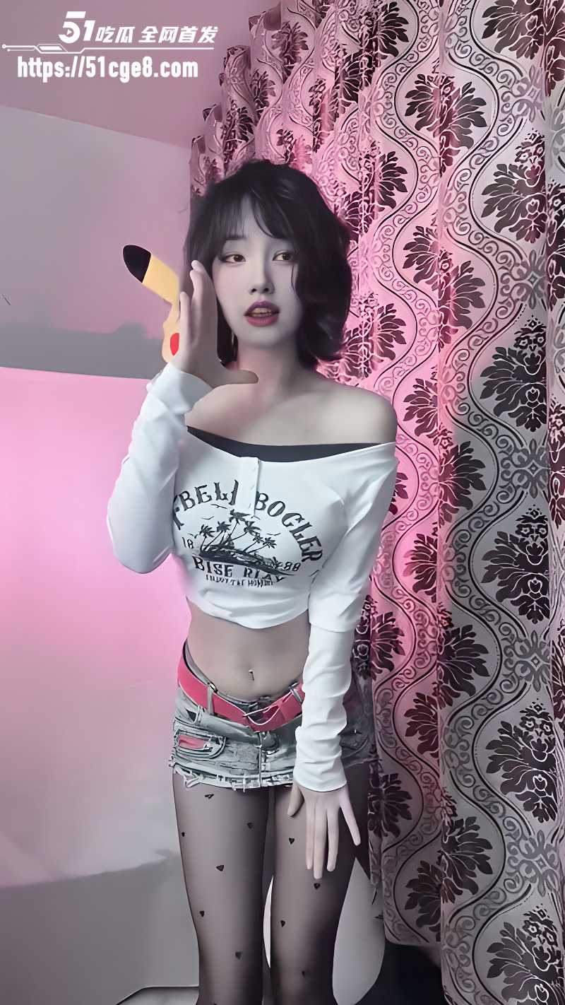 抖音网红 琳铛 视频合集 真空抖胸巨乳乱飞 翘臀狂甩弹力插穴 尺度拉满！