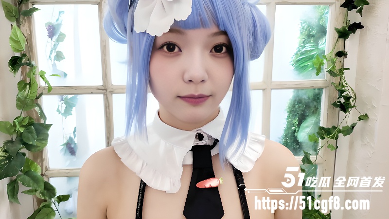 日本二次元美少女 角色扮演拍AV 深喉口交服侍肉棒 后入猛干蜜穴 淫水泛滥拉丝！