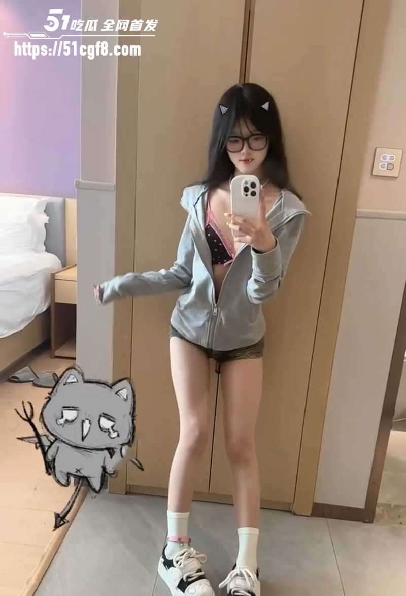 可爱尤物小仪调教合集 6 拷贝