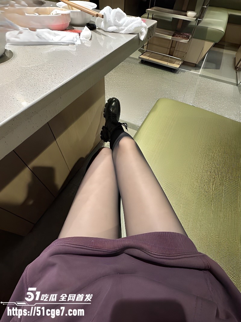 海角原创我的离婚姐姐 快两个月了 再次进入姐姐温暖的身体 压抑的欲望全部释放