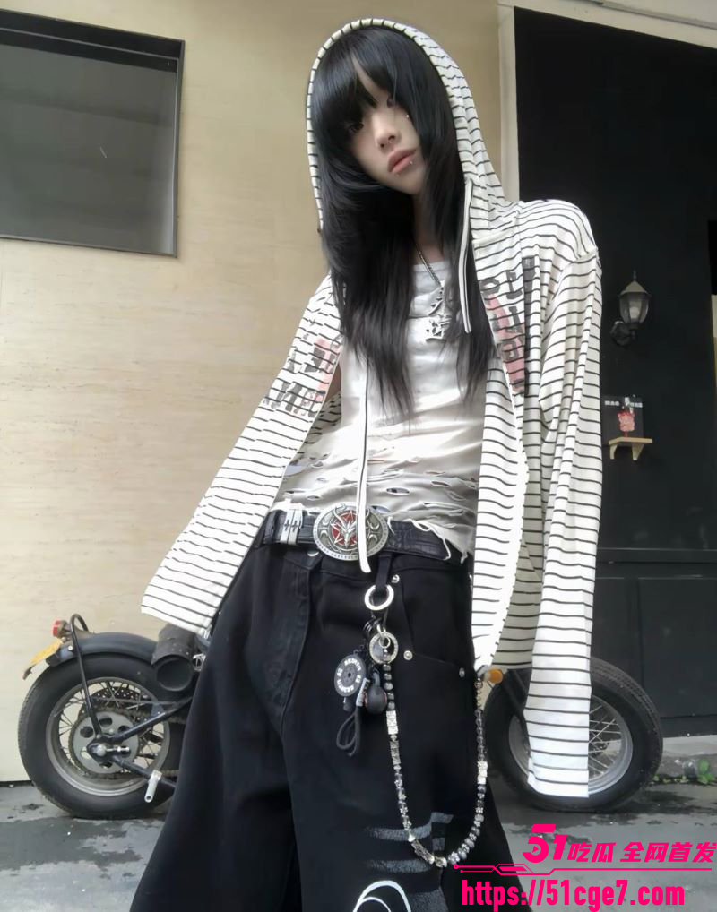 广东08年机车妹白雅茹无缝衔接6名男生 6