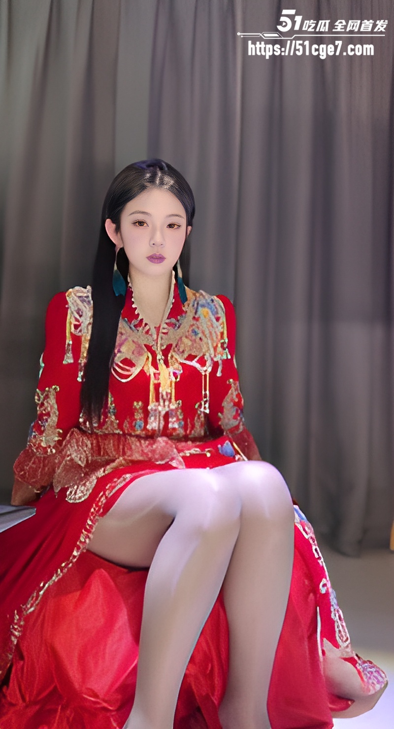 抖音美乳网红 沈呼呼 大尺度私拍 掰穴特写展示阴道 道具抽插淫水四溅