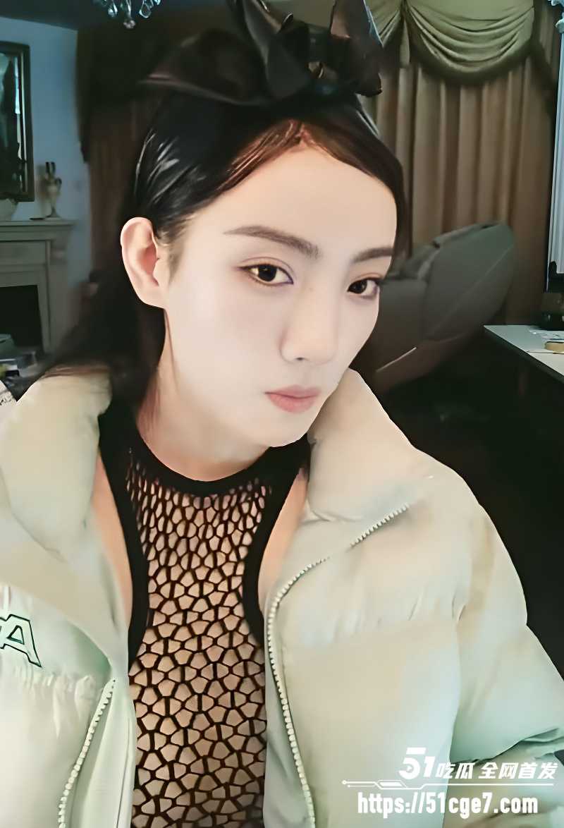 央视前主持人马卉 真空直播 4