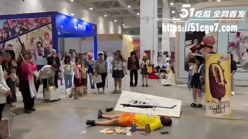 漫展惊现抽象艺术 3