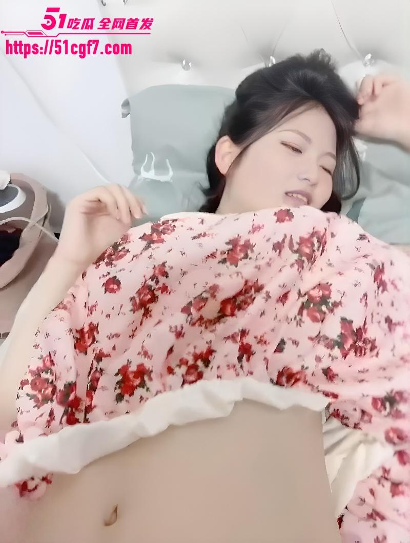 约炮大神 上海第一深情 约啪99年软萌嫩妹4