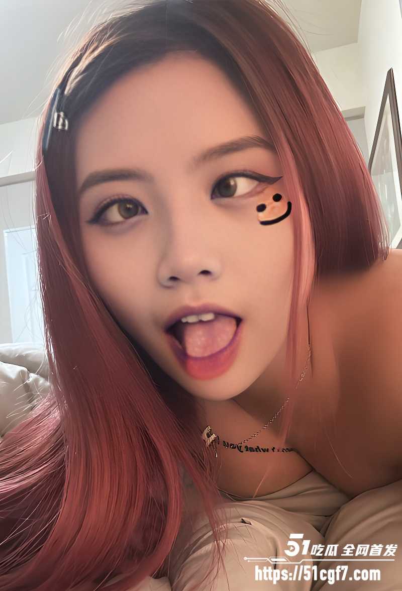 极品高颜值纹身巨乳美甲师不雅视频流出  2