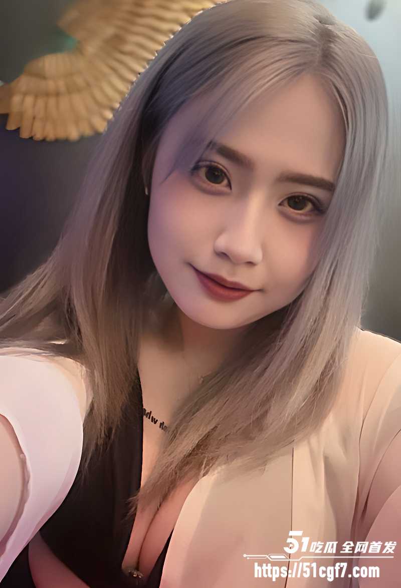 极品高颜值纹身巨乳美甲师不雅视频流出  8