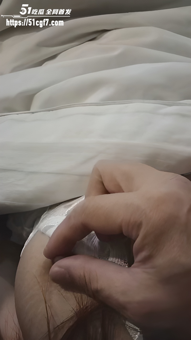 我和表姐的那些事巨乳表姐主动求操08