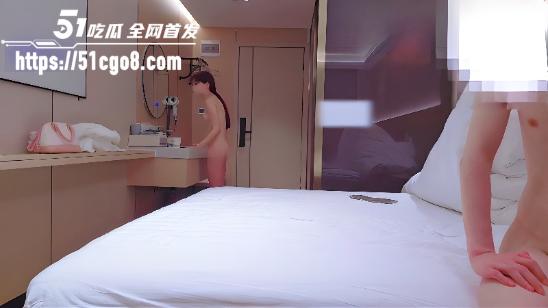 7BOSS探花 约啪灰丝小辣妹 酮体粉嫩任由蹂躏 69后入全方位服侍肉棒