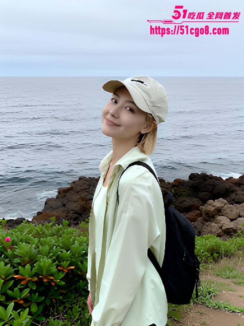 悉尼大学高颜值留学生 性爱视频 反差骚货边操边舔手指 主动骑乘把男友精液全榨干