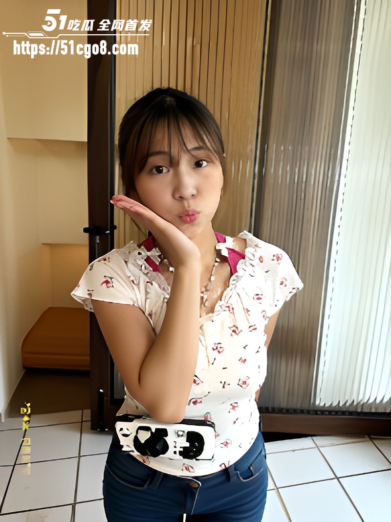 微胖学生妹 呱呱 性爱视频被前男友曝出 主动骑乘后入打桩 高潮迭起爽到浪叫