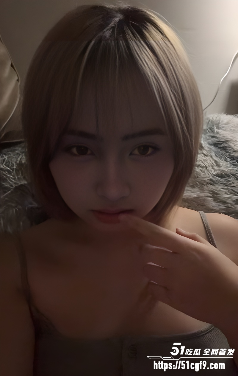 约炮大神酒店爆操巨乳学妹 4