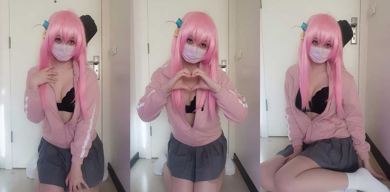 成都学生妹 王晨 裸聊录屏 身穿白丝制服揉奶扣穴 淫骚姿态拉满看完梆硬！