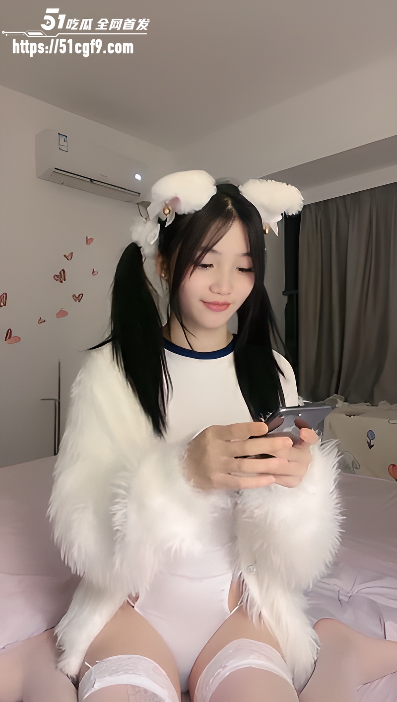 纯欲网黄 带小御回家 直播自慰大秀 震动棒玩穴眼神迷离 猫耳死库水下流淫荡