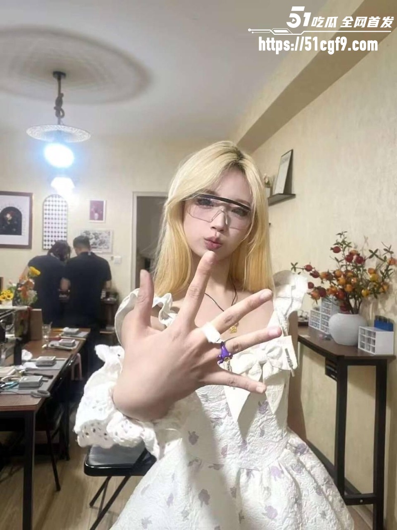 潍坊反差骚母狗 孟子谦 4