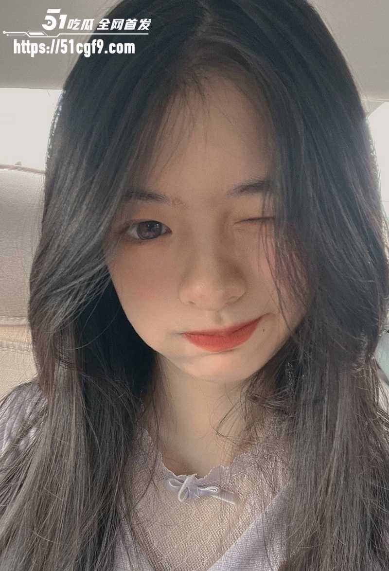纯美素人嫩妹 性爱私拍泄密 露脸舔蛋花式深喉 被掐脖狠操 双眼迷离酥胸狂甩