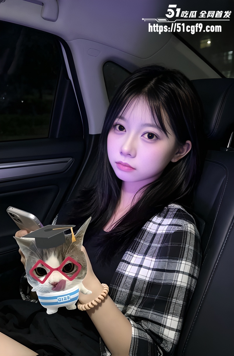 抖音附近的人约炮清纯嫩妹 浴室激情做爱 嫩穴紧到极致 打桩猛操妹子直呼受不了！