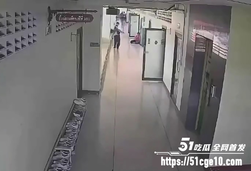 泰国暖武里府校园枪击案 7 拷贝