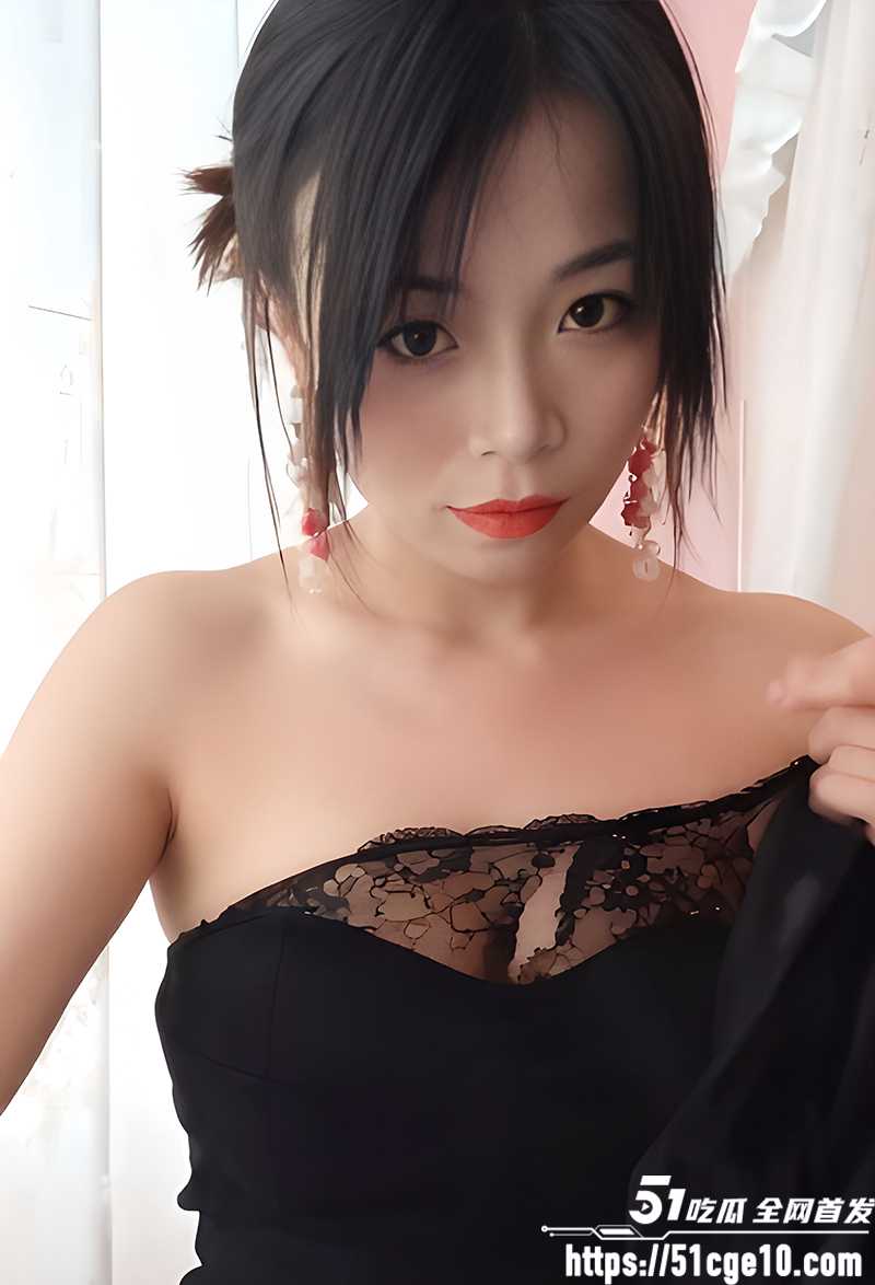 爆乳网红少妇晓晓啊重口自慰合集 2 拷贝
