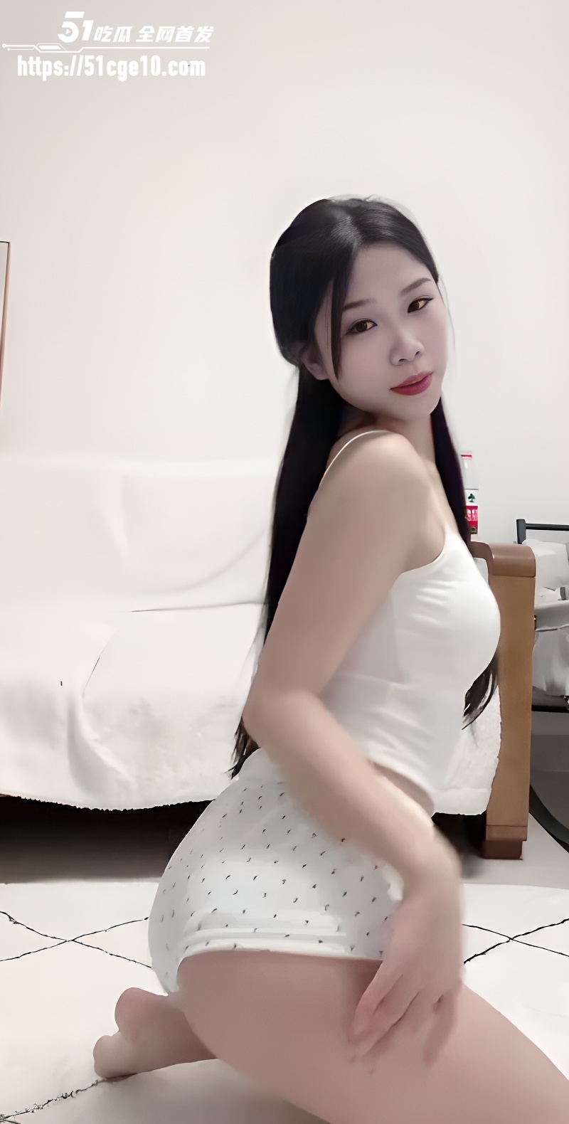 淫荡女大 原来是鸽子 自慰合集 反差婊浓密淫毛骚穴狂扣不止 白浆四溢高潮浪叫