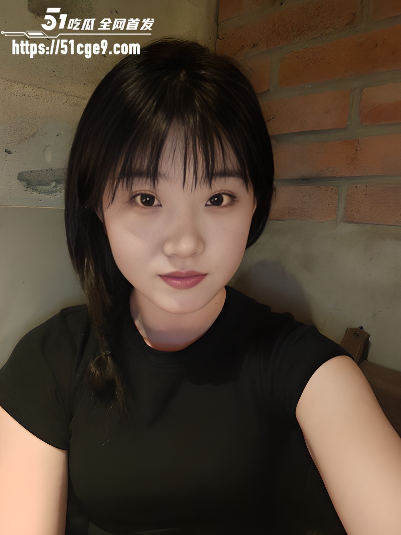清纯黑发学妹性爱自拍 2