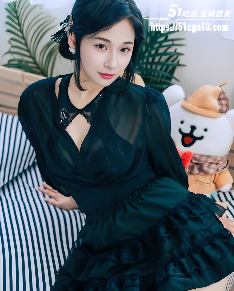 极品高颜巨乳模特 婕咪 约炮私拍2