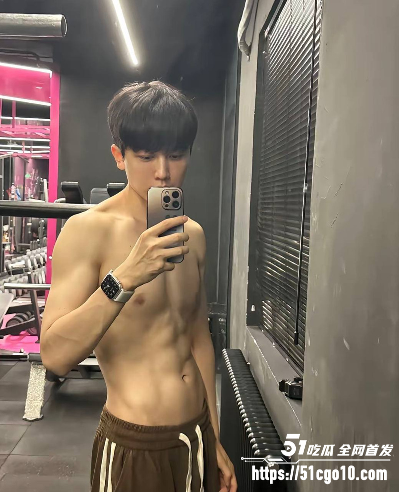 古力娜扎经纪人 李登科 自曝潜规则  21