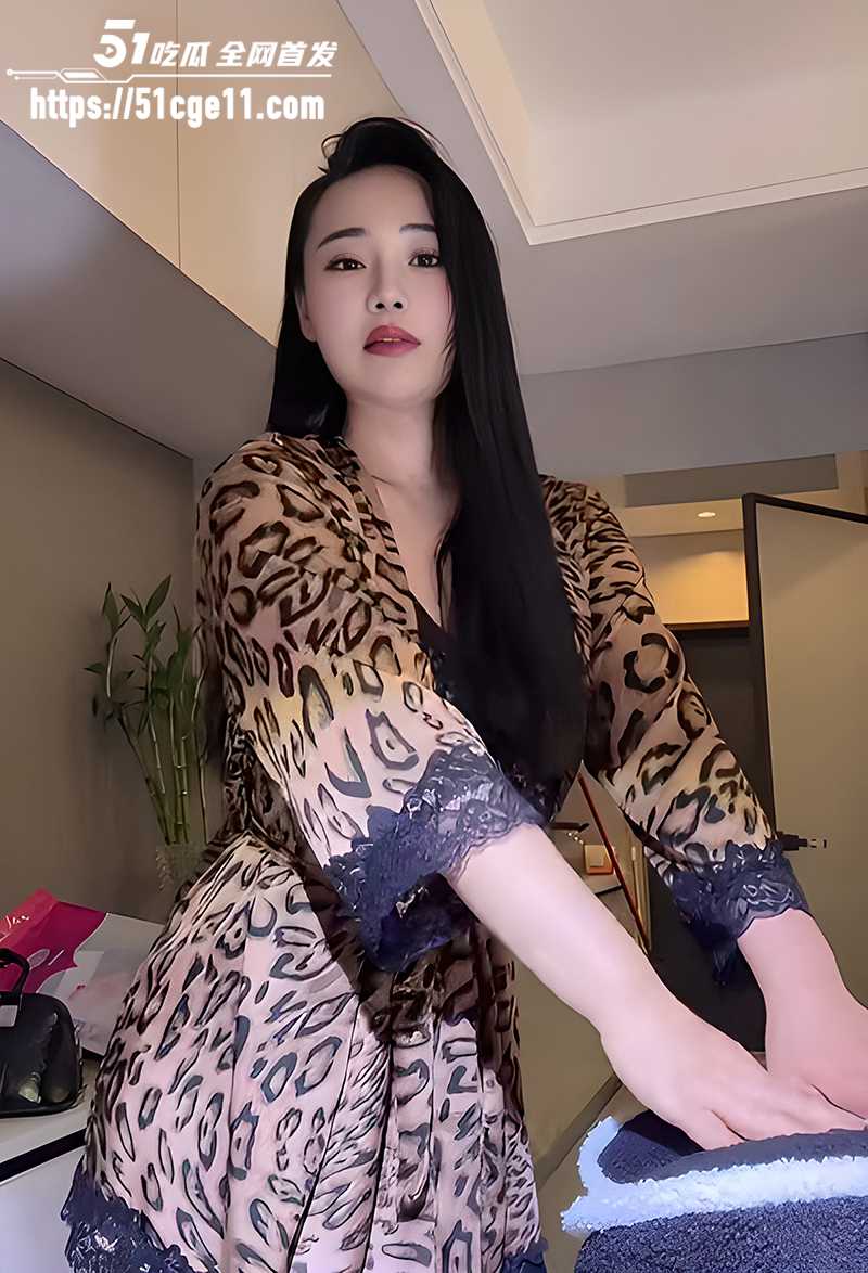 快手小网红水蜜桃最新丝袜自慰 3 拷贝