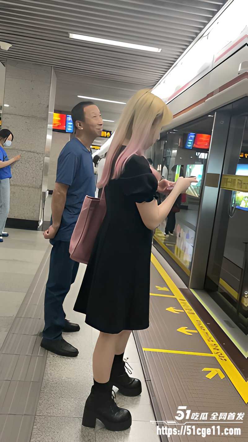 顶点大师 商场抄底多名少妇 4