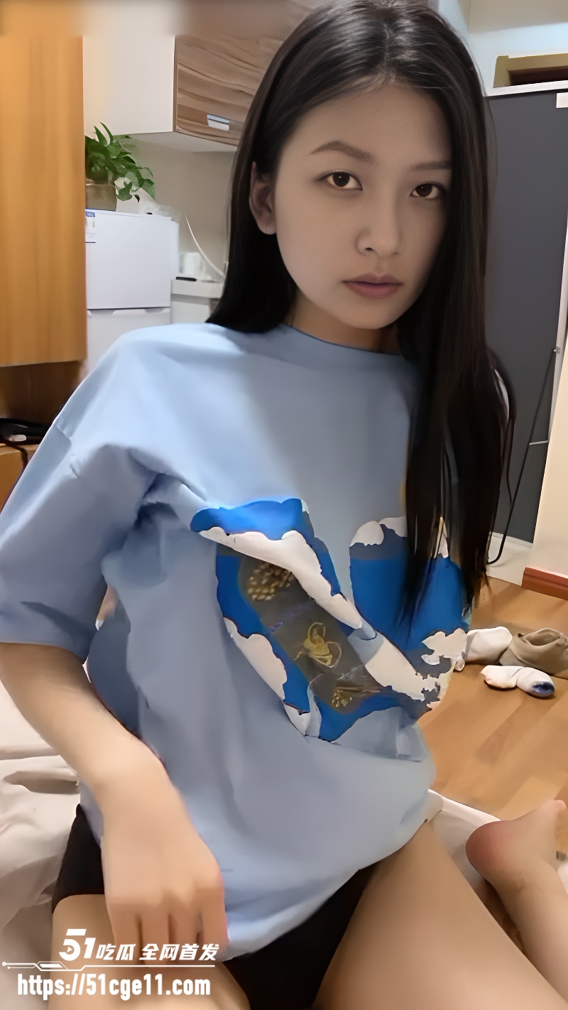 气质大四眼镜学姐 被男友PUA直播花式调教 大开大合地猛操 娇喘一声接一声！