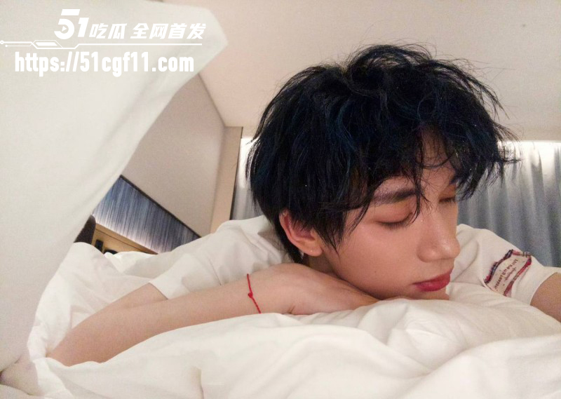 时代少年团丁程鑫恋爱期间劈腿04