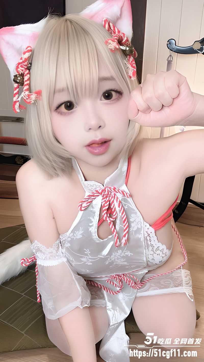 极品高颜值微胖大学生COS动漫角色 3