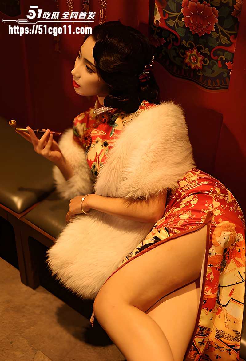 昆明冷艳人妻李佳纯调教私拍 3 拷贝