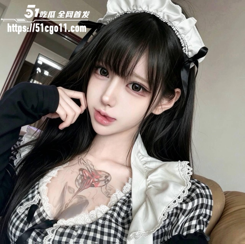 抖音网红 金允娜 本人投稿51吃瓜 2
