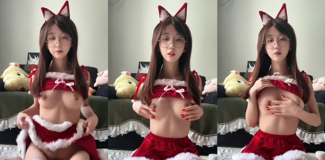 抖音小主播私定福利 眼镜甜妹身着情趣制服激情自慰 圆润嫩乳诱人舔屏！