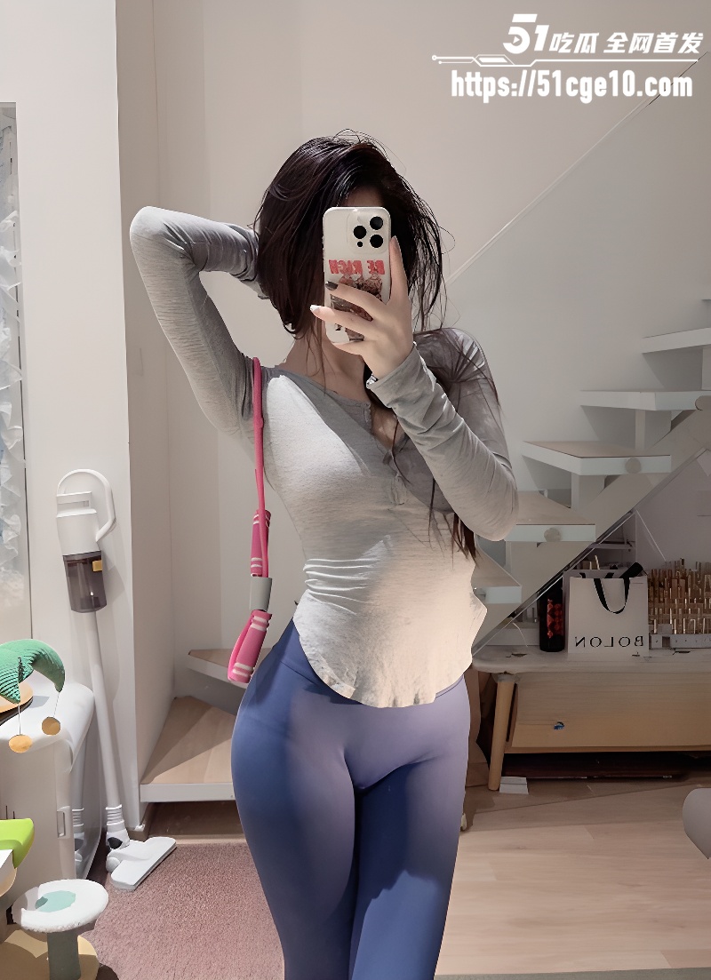 巨乳御姐定制福利私拍 2