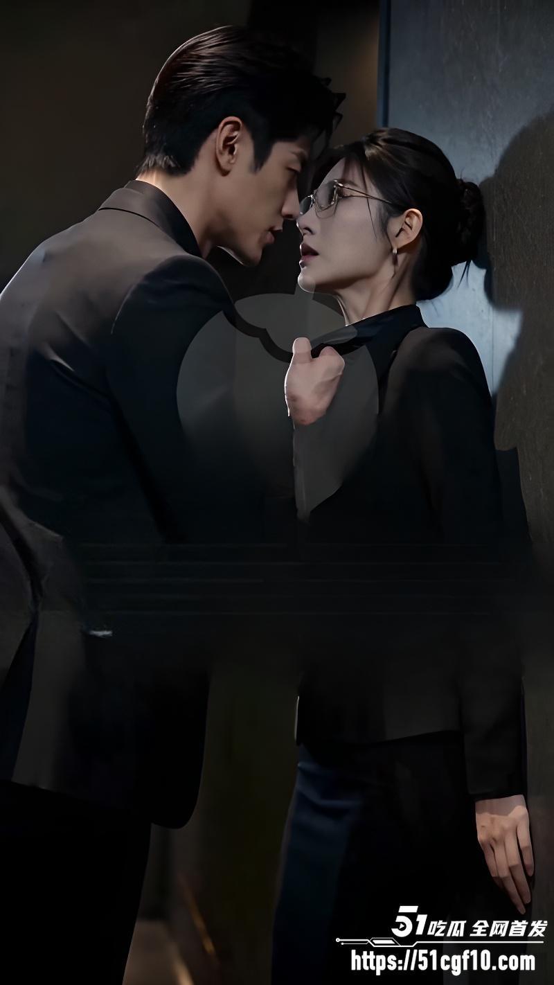女总裁的秘密开关 320260810194544