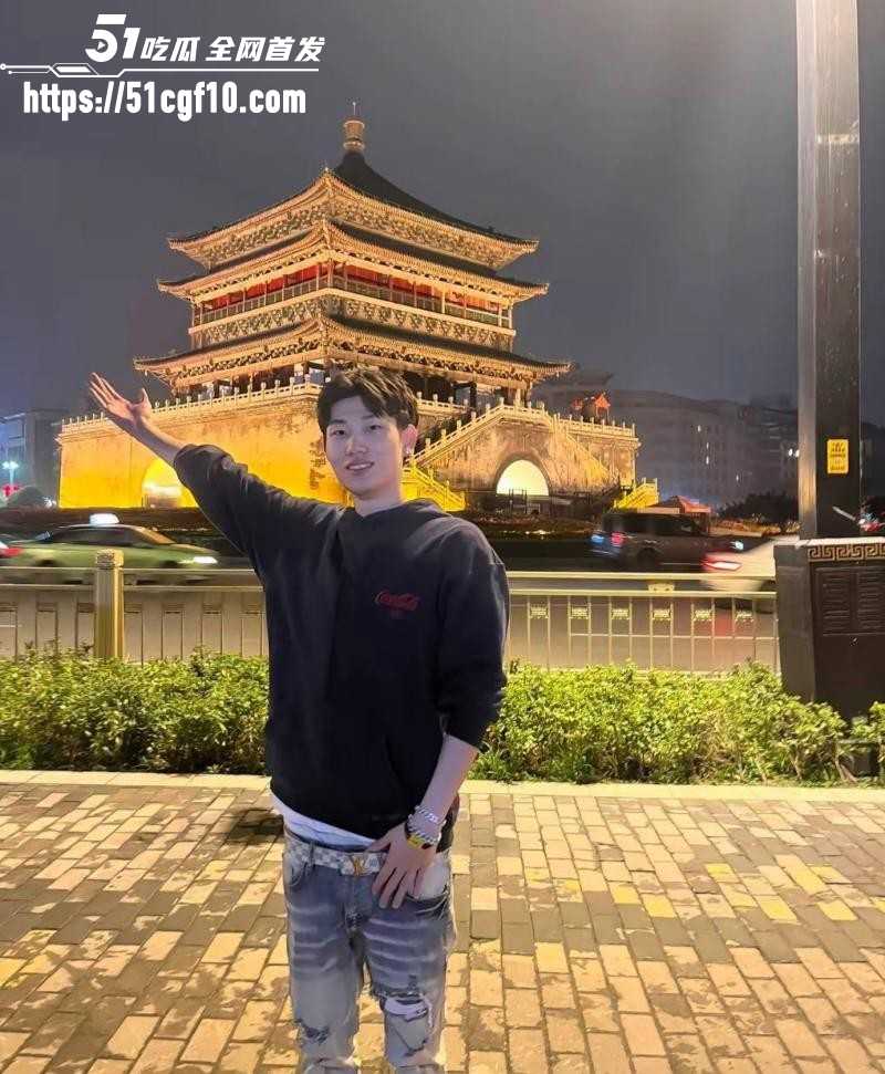 说唱歌手Ash1约炮视频03