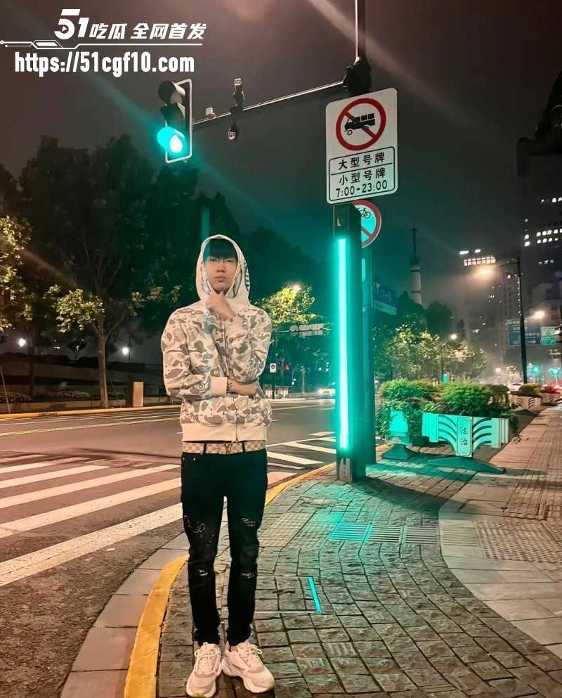 说唱歌手Ash1约炮视频06
